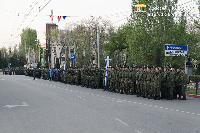 Репетиция-военного-парада-победы-Керчь-2014