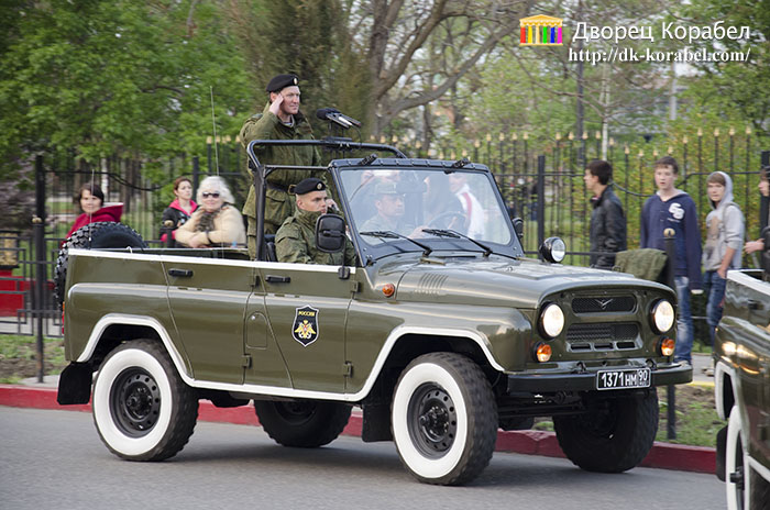 Репетиция-военного-парада-победы-Керчь-2014