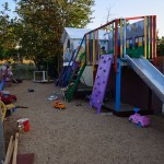 Жители Керчи самостоятельно построили детскую площадку